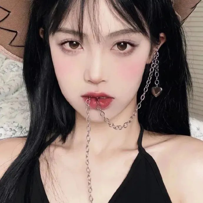 果戈里·恶灵 封面
